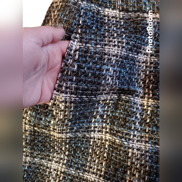 LOFT Side-Zip Tweed Aqua, Black, and White Plaid Skirt, Size 8 - Picture 3 of 9